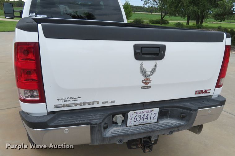 image for item EQ9284 2011 GMC Sierra 3500HD SLE Ext. Cab pickup truck