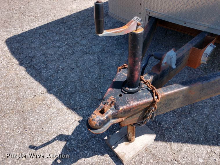 image for item FV9056 1998 Doolittle enclosed cargo trailer