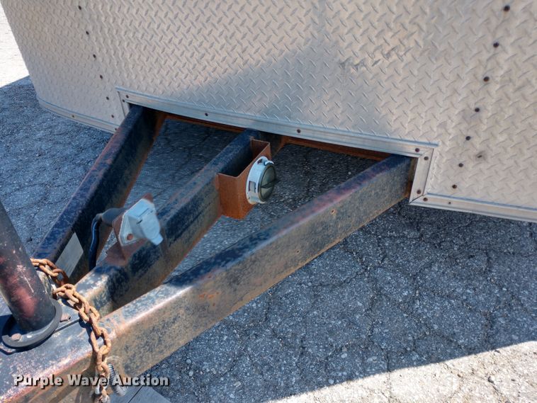 image for item FV9056 1998 Doolittle enclosed cargo trailer