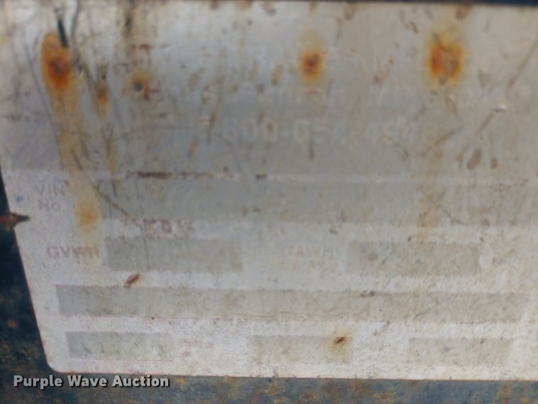 image for item FV9056 1998 Doolittle enclosed cargo trailer