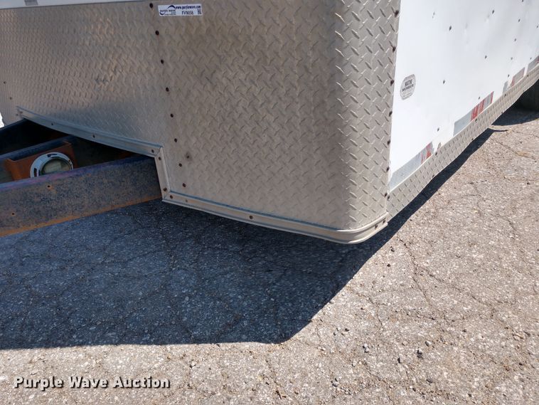 image for item FV9056 1998 Doolittle enclosed cargo trailer