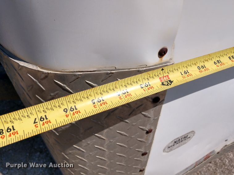 image for item FV9056 1998 Doolittle enclosed cargo trailer