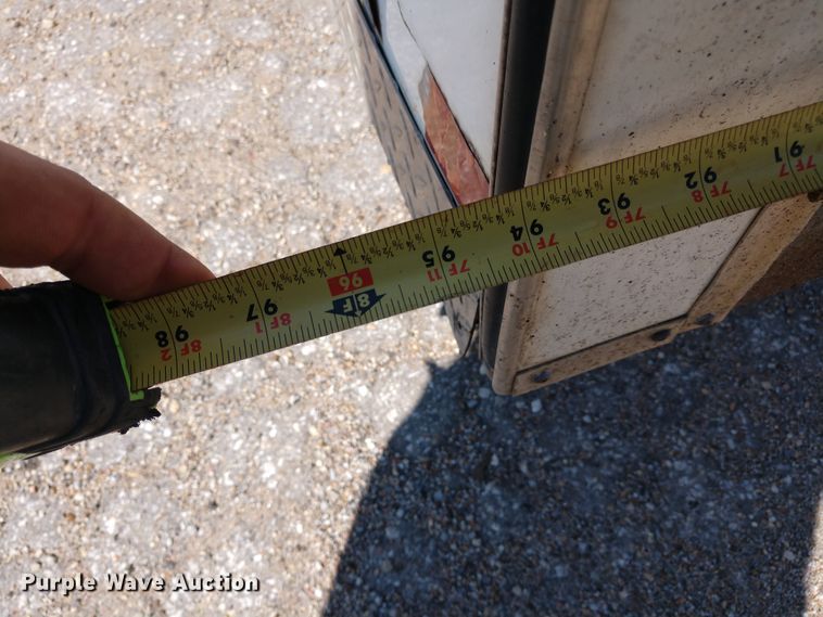 image for item FV9056 1998 Doolittle enclosed cargo trailer