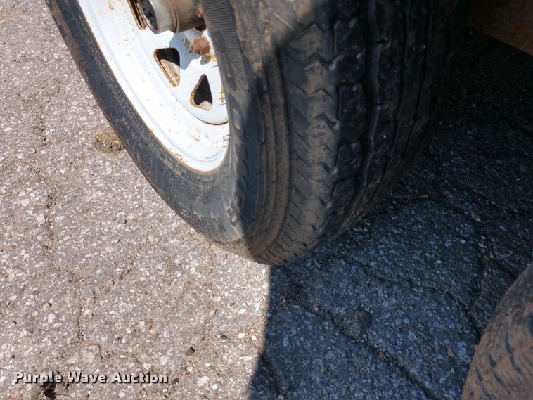 image for item FV9056 1998 Doolittle enclosed cargo trailer