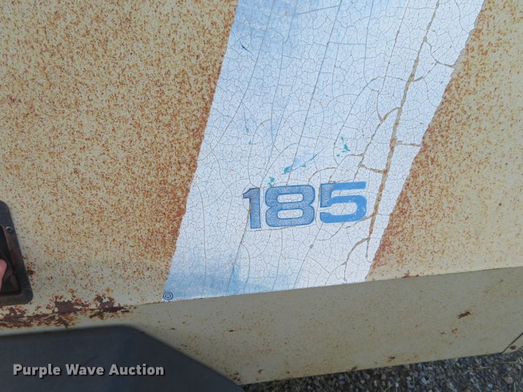 image for item FV9064 1993 Ingersoll Rand P185CWJD air compressor