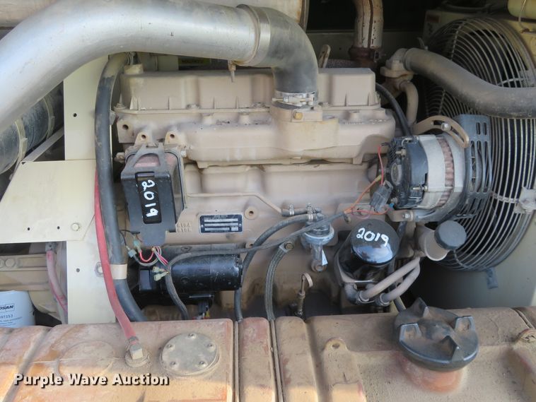 image for item FV9064 1993 Ingersoll Rand P185CWJD air compressor