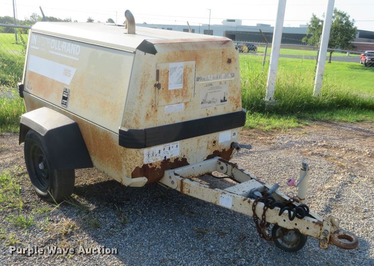 image for item FV9065 1997 Ingersoll Rand P185WJD air compressor