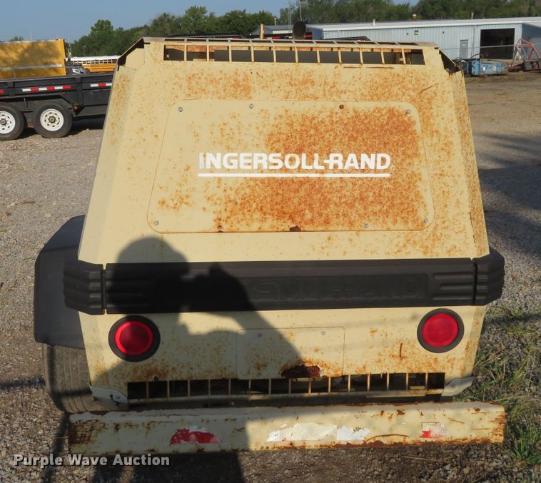 image for item FV9065 1997 Ingersoll Rand P185WJD air compressor