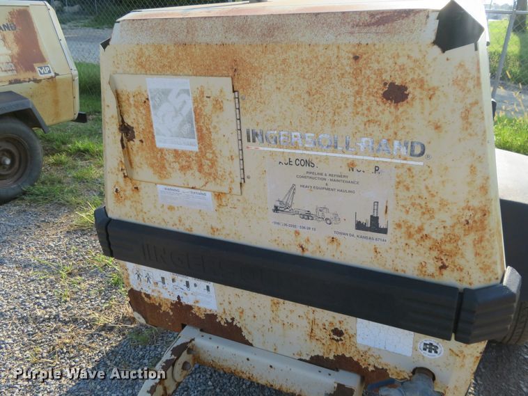 image for item FV9065 1997 Ingersoll Rand P185WJD air compressor