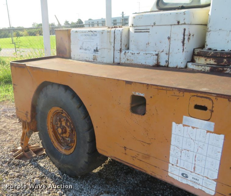 image for item FV9066 Drott 85RM2 crane