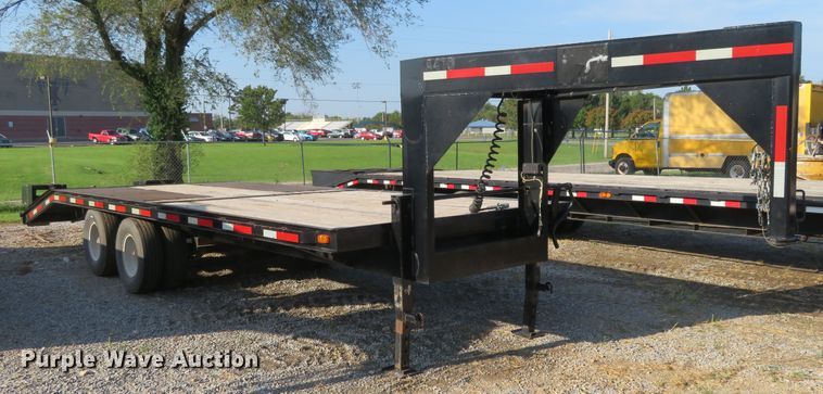 image for item FV9068 1989 shop built equipment trailer