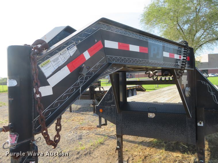 image for item FV9069 2008 PJ equipment trailer