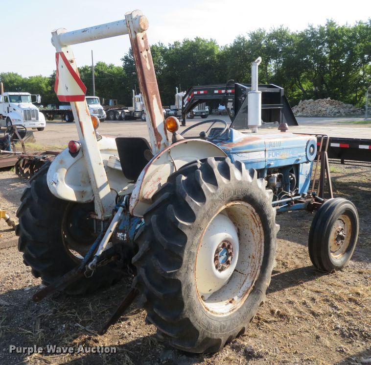 image for item FV9071 Ford 3600 tractor
