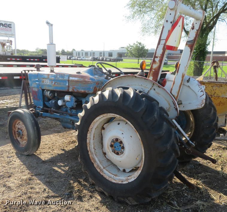 image for item FV9071 Ford 3600 tractor