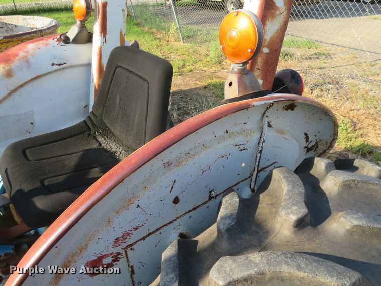 image for item FV9071 Ford 3600 tractor