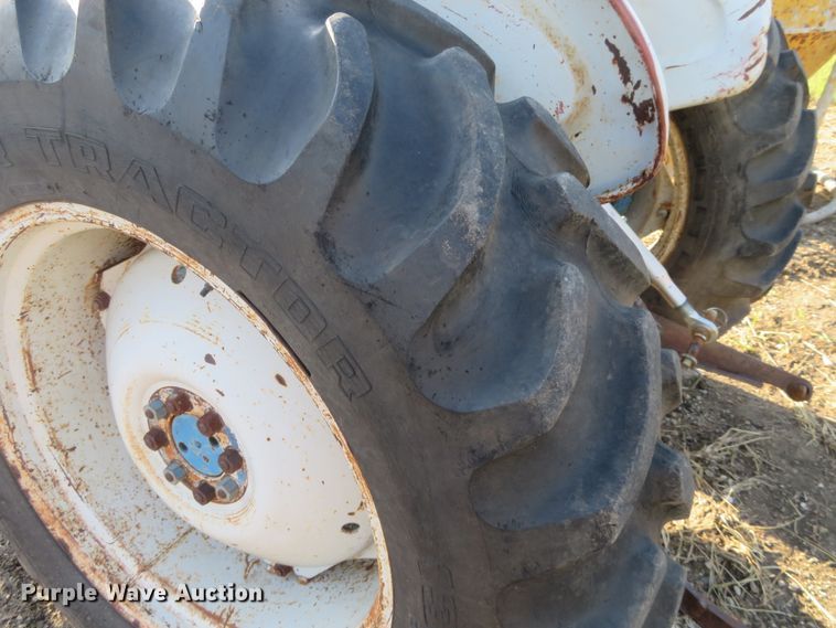 image for item FV9071 Ford 3600 tractor