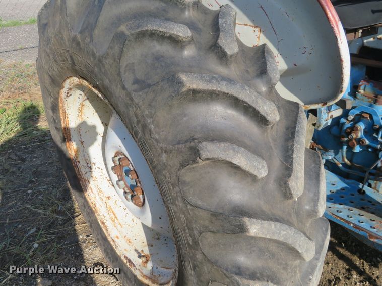 image for item FV9071 Ford 3600 tractor