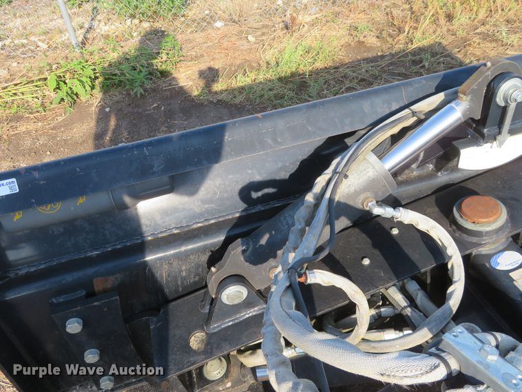 image for item FV9077 Bradco 31085 six-way blade