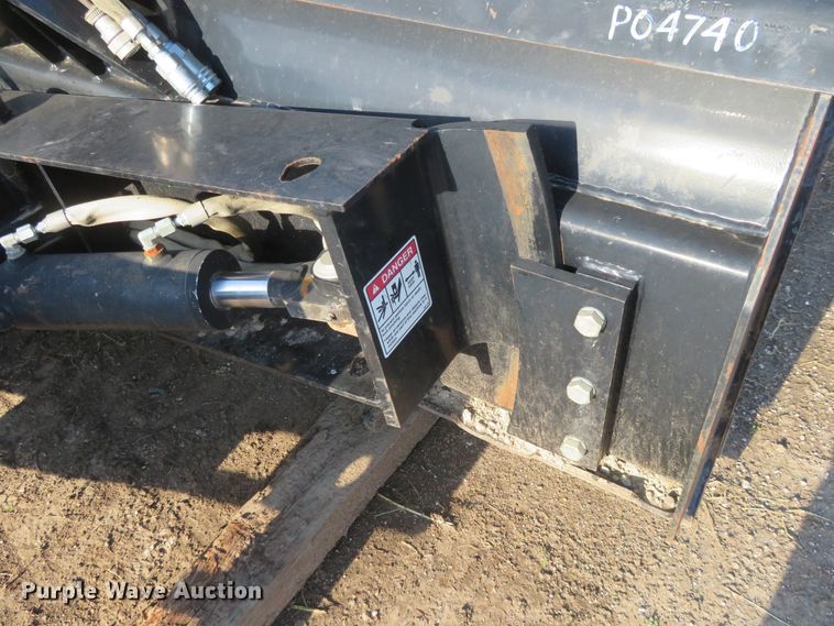 image for item FV9077 Bradco 31085 six-way blade