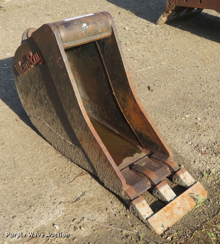 image for item FV9084 Wain Roy 13"W excavator bucket