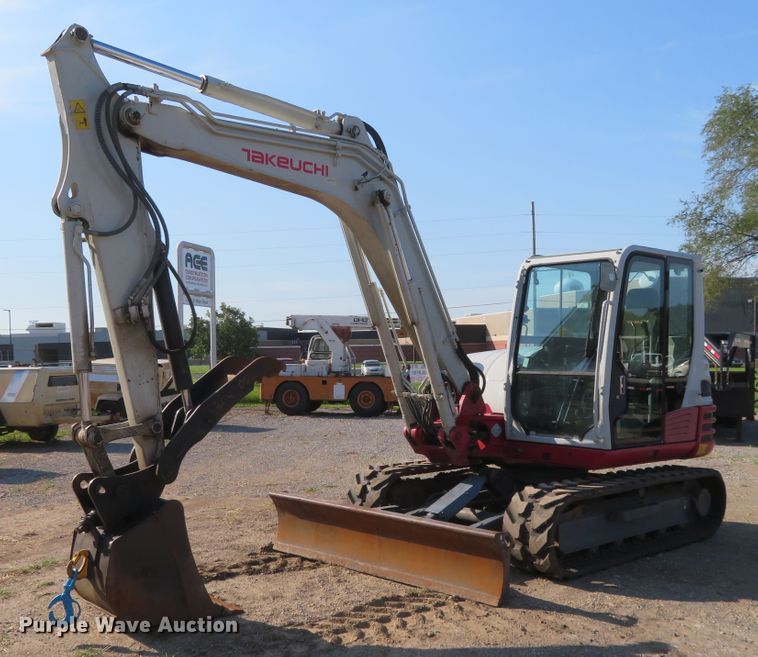 image for item FV9089 2013 Takeuchi TB285 mini excavator