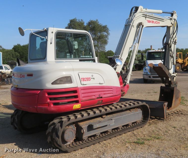 image for item FV9089 2013 Takeuchi TB285 mini excavator