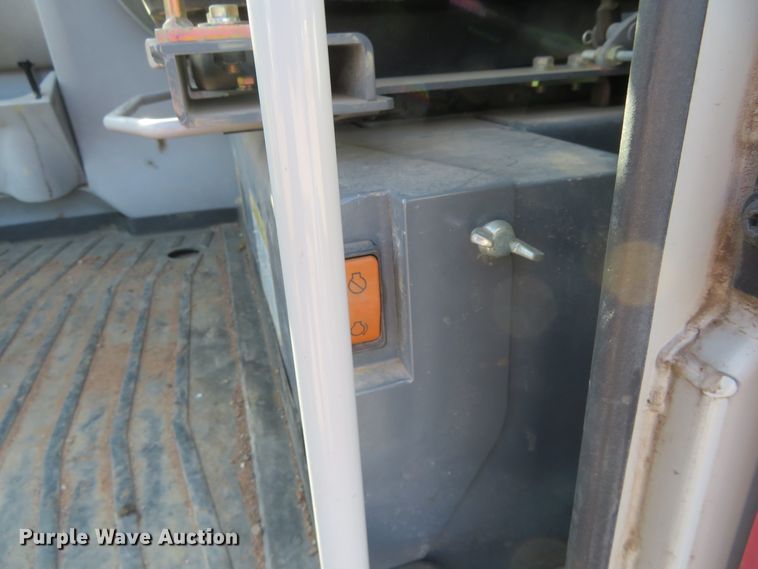 image for item FV9089 2013 Takeuchi TB285 mini excavator