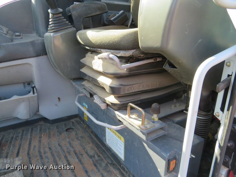 image for item FV9089 2013 Takeuchi TB285 mini excavator