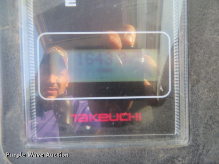 image for item FV9089 2013 Takeuchi TB285 mini excavator