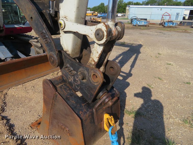image for item FV9089 2013 Takeuchi TB285 mini excavator