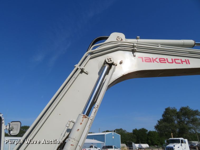 image for item FV9089 2013 Takeuchi TB285 mini excavator