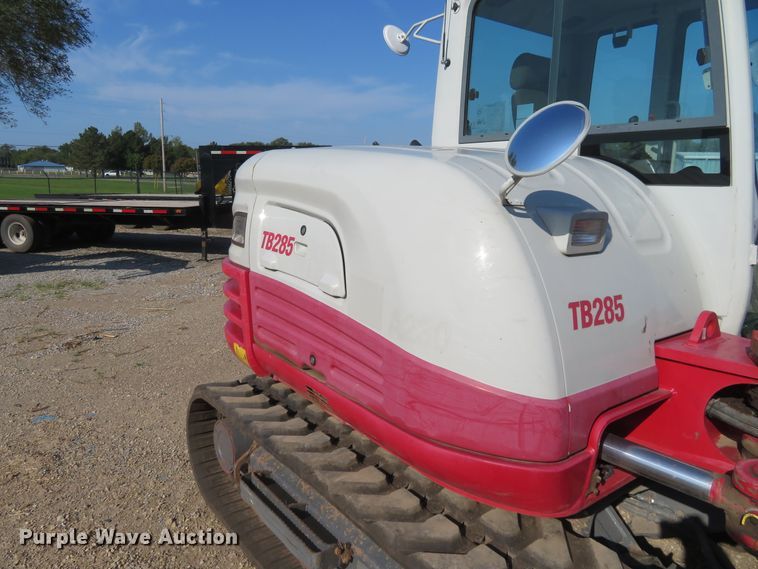 image for item FV9089 2013 Takeuchi TB285 mini excavator
