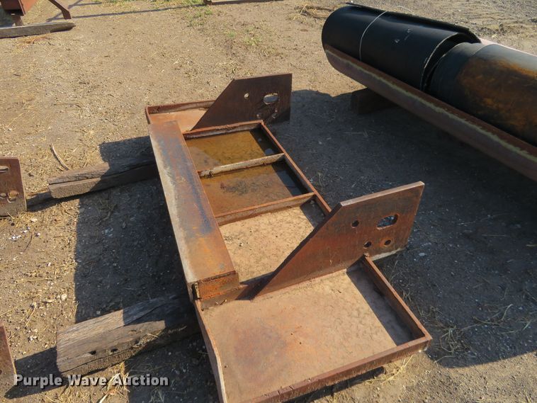 image for item FV9091 (3) excavator graders