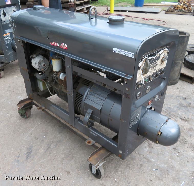 image for item FV9097 Lincoln Electric SA-200-F-163 welder