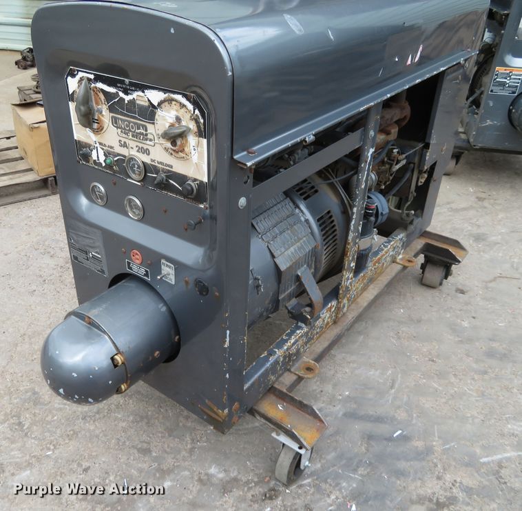 image for item FV9097 Lincoln Electric SA-200-F-163 welder