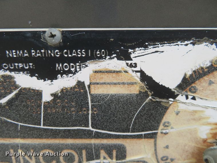 image for item FV9097 Lincoln Electric SA-200-F-163 welder