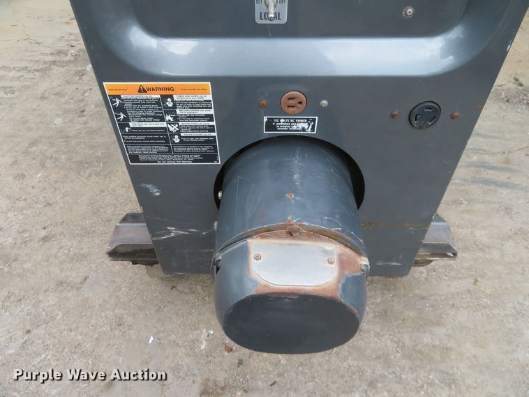image for item FV9098 Lincoln Electric SA-200-F-163 Pipeliner welder