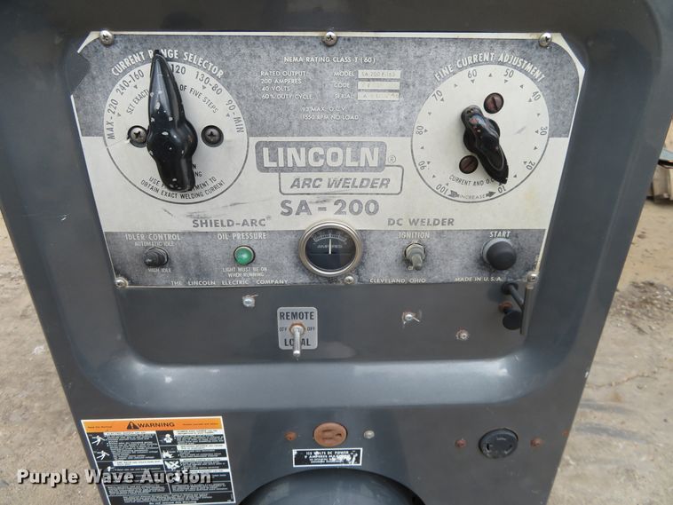 image for item FV9098 Lincoln Electric SA-200-F-163 Pipeliner welder