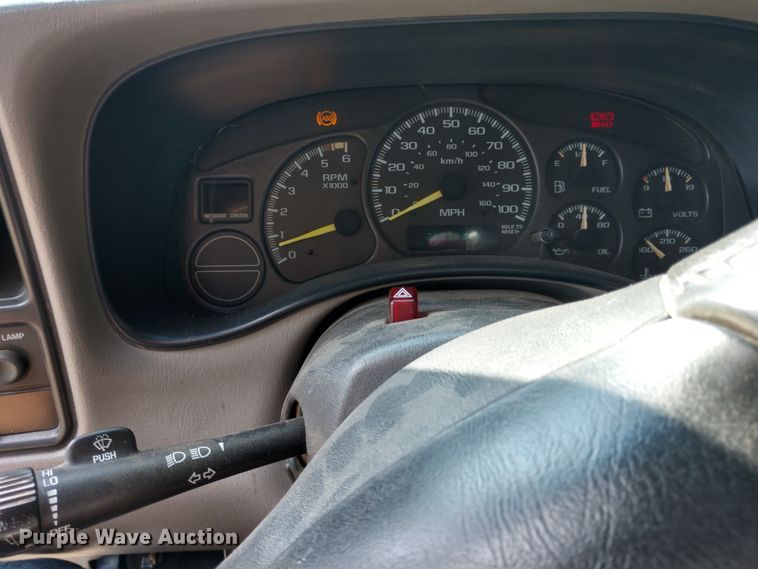 image for item FV9114 2000 GMC Sierra 2500 SLE Ext. Cab pickup truck