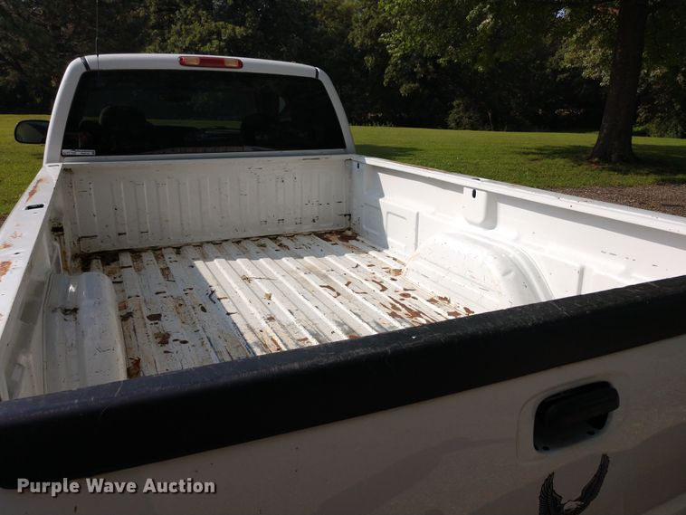 image for item FV9114 2000 GMC Sierra 2500 SLE Ext. Cab pickup truck