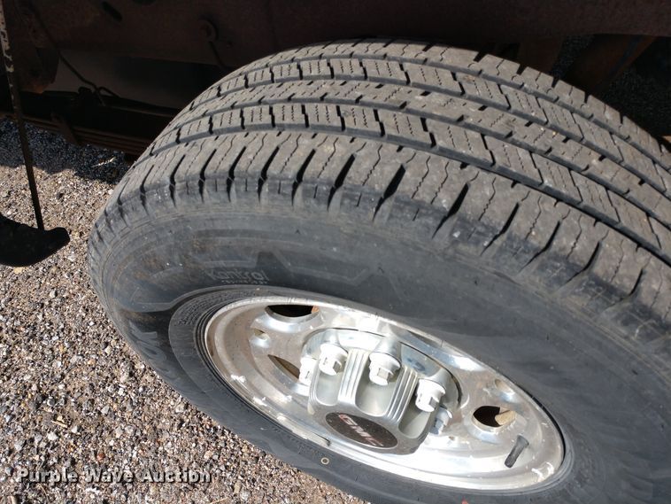 image for item FV9114 2000 GMC Sierra 2500 SLE Ext. Cab pickup truck