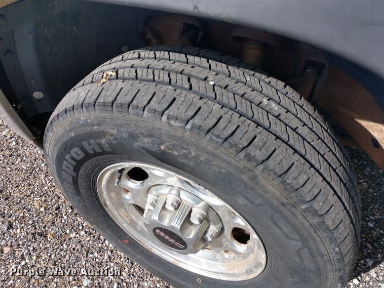 image for item FV9114 2000 GMC Sierra 2500 SLE Ext. Cab pickup truck