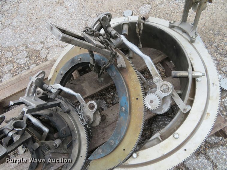 image for item FV9125 (4) beveling machines