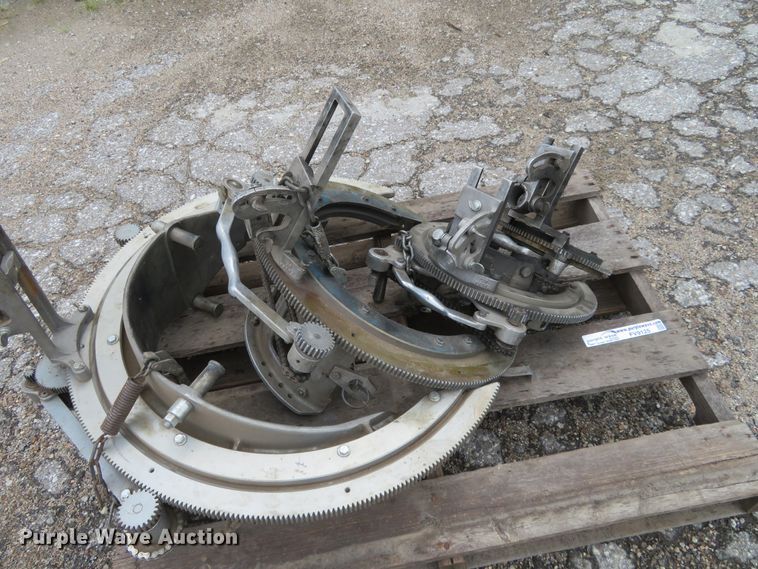 image for item FV9125 (4) beveling machines