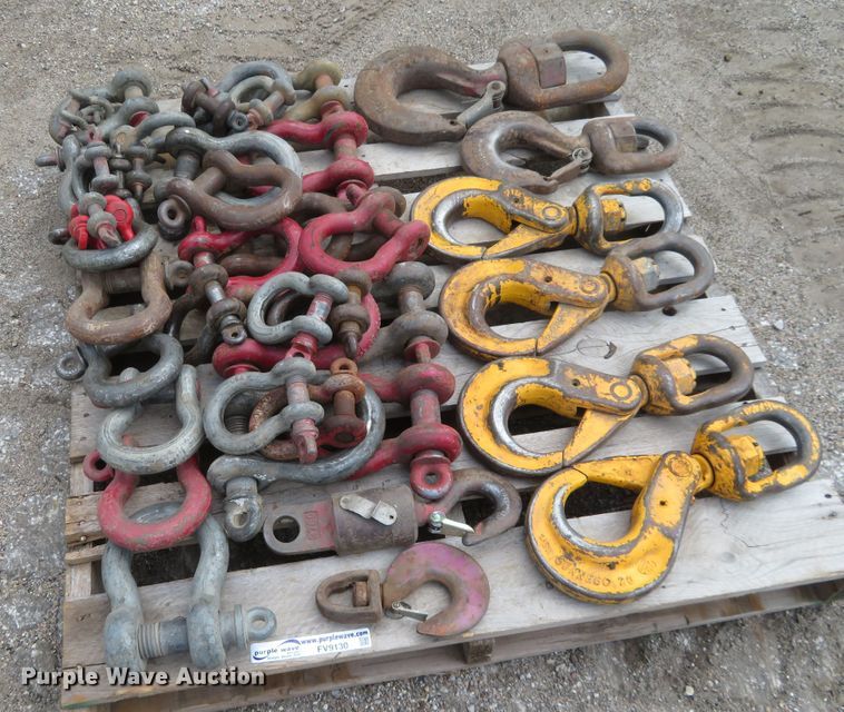 image for item FV9130 (50) assorted lifting hooks and clevises
