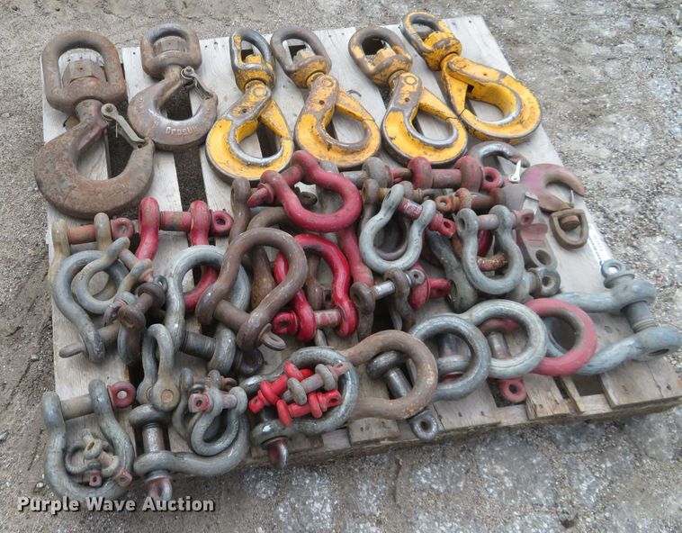 image for item FV9130 (50) assorted lifting hooks and clevises