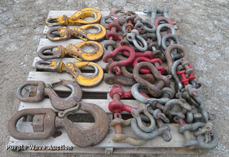 image for item FV9130 (50) assorted lifting hooks and clevises