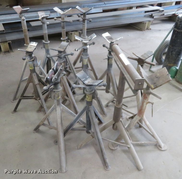 (12) steel pipe stands in Towanda, KS Item FV9139 sold Purple Wave