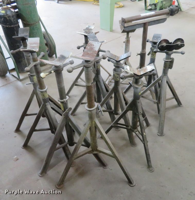 (12) steel pipe stands in Towanda, KS Item FV9139 sold Purple Wave