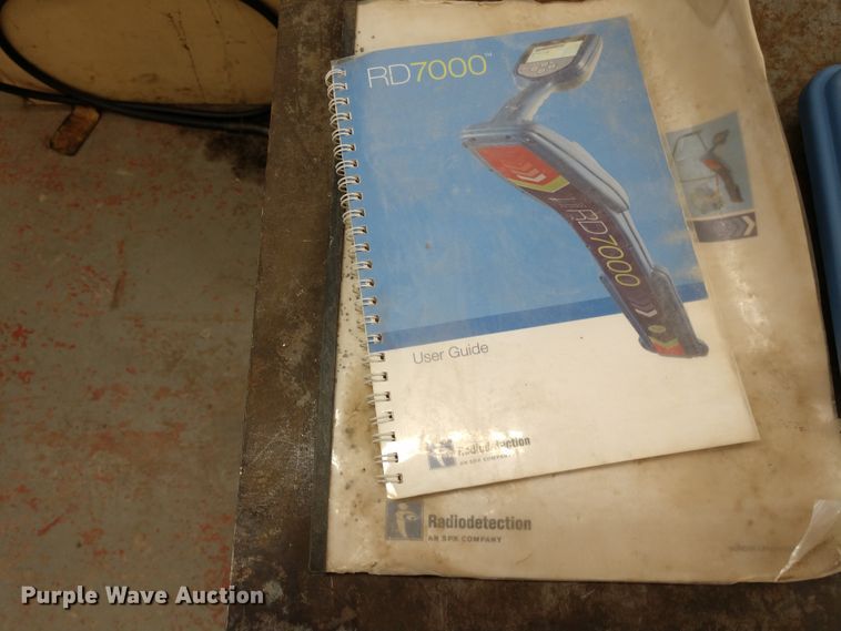 image for item FV9204 Radio detection line locator